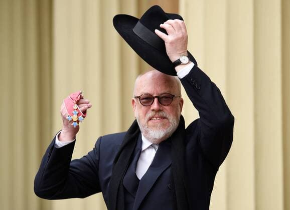 . 05 05 2017. London, United Kingdom. Political cartoonist Peter Brookes with his CBE after an Investiture at Buckingham Palace in London.  xCPNAx xi-Imagesx IIM-15042-0015