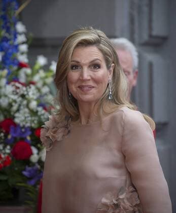 The following text was translated automatically Amsterdam, may 5, 2017-King Willem-Alexander, Queen Maxima and the Prime Minister live in Amsterdam-concert at the 5 may, closing the national celebration liberation. Photo: Frank van Beek Hollandse Hoogte  66084571