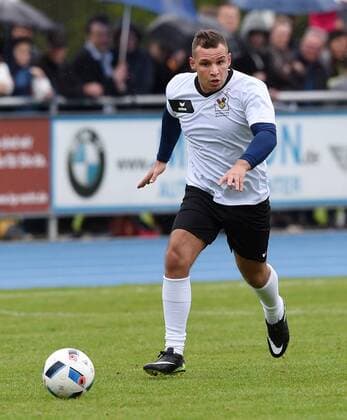 Fussball Promi-Benefizfussballspiel fuer das Tuebinger Ronald McDonald Hauses McDonald s Kinderhilfe Allstars - SV 03 Tuebingen Allstars 06.05.2017 Pietro Lombardi (McDonald s Kinderhilfe Allstars) am Ball