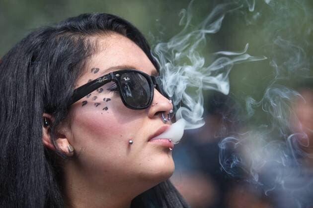 A woman takes part in the Global Cannabis March in Mexico City, Mexico, 06 May 2017. The annual Global Marijuana March is taking place in over 100 cities across the world in an effort to raise awareness of the benefits of medical cannabis and to call for the legalization of marijuana. World March of Marijuana in Mexico City !ACHTUNG: NUR REDAKTIONELLE NUTZUNG!  Copyright: xSASHENKAxGUTIERREZx MEX01 20170507-636297179988625071