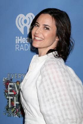 May 6, 2017 - Los Angeles, CA, USA - LOS ANGELES - MAY 6: Fiona Loewi at the Everything, Everything Premiere on the TCL Chinese 6 Theater on May 6, 2017 in Los Angeles, CA Los Angeles USA - ZUMAb170 20170506_zap_b170_037 Copyright: xKayxBlakex