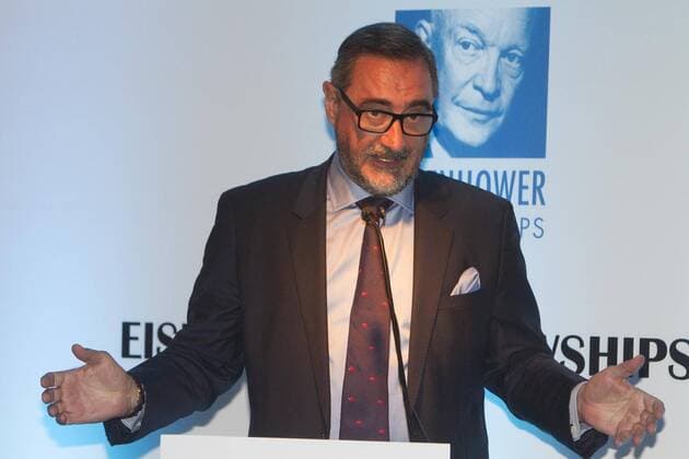 Spanish journalist and radio speaker at COPE Carlos Herrera speaks during the awarding ceremony of the Spanish Association Eisenhower Fellows First Amendment Award at the Cervantes Institute in New York, United States, 08 May 2017. HISPANIC JOURNALISTS, GRUPO VOCENTO AND CNN RECEIVE EISENHOWER FELLOWS AWARDS !ACHTUNG: NUR REDAKTIONELLE NUTZUNG!  Copyright: xMiguelxRajmilx NYC001 20170509-636298873746653744