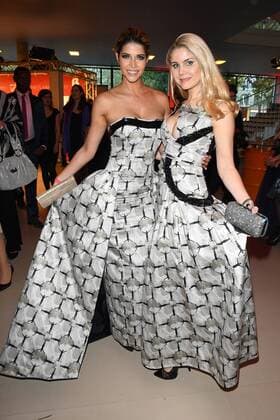 Bilder des Tages Yvonne Woelke, Micaela Schaefer bei der 12. VICTRESS Gala anlaesslich der Verleihung des Victress Award, mit Natalia Woerner, Victress of The Year Award 2017 in Berlin am 08.05.2017