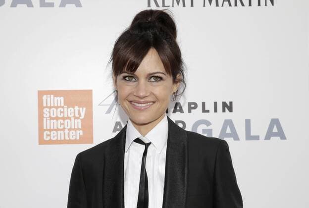 Carla Gugino arrives on the red carpet at the 44th Chaplin Award Gala honoring Robert De Niro at David H. Koch Theater at Lincoln Center on May 8, 2017 in New York City.  NYP20170508133 JOHNxANGELILLO