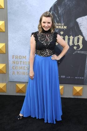 Beverley Mitchell bei der King Arthur: Legend of the Sword Film Premiere am 8.05.2017 in Los Angeles King Arthur: Legend of the Sword Filmpremiere in Los Angeles, 2017 
