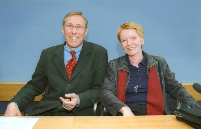 Gabi Zimmer, PDS Vorsitzende, und Roland Claus, PDS Fraktionsvorsitzender, Berlin, 23.04.2001, Berlin Deutschland Copyright: xThomasxKoehlerx
