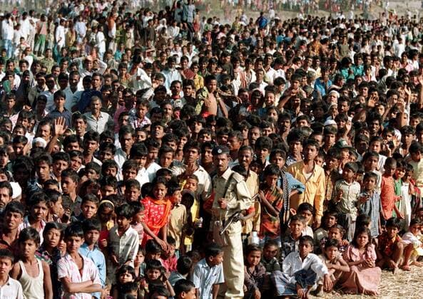 Menschenmasse in Sagordighi, Bangladesch. Crowd . Sagordighi, Bangladesh . 18.02.1996 , , , Sagordighi Bangladesch Copyright: xThomasxImox