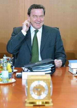 Bundeskanzler Gerhard Schroeder, SPD. Kabinett. Berlin, 27.03.2002, Berlin Deutschland Copyright: xThomasxKoehlerx