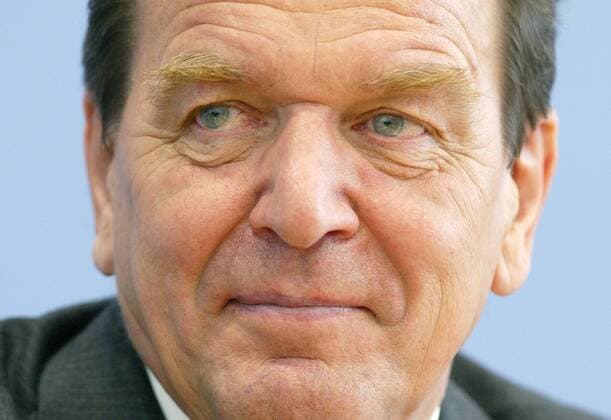 Bundeskanzler Gerhard Schroeder, SPD Berlin. 11.06.2002, Berlin Deutschland Copyright: xThomasxKoehlerx
