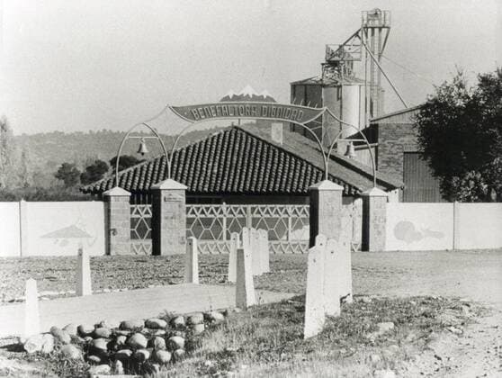Eine Fabrik im Gelaende der Colonia Dignidad im Sueden von Chile . 25.10.1989 , Colonia Dignidat Chile Copyright: xphotothekx
