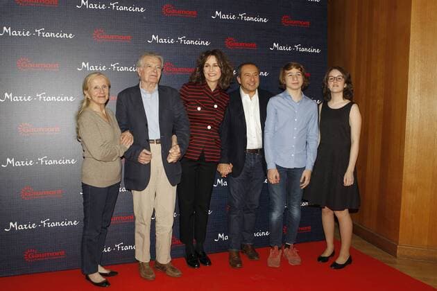 Helene Vincent - Philippe Laudenbach - Valerie Lemercier - Patrick Timsit - Anna Lemarchand CELEBRITES : Avant Premiere Marie Francine - l Arlequin - Paris - 09 05 2017 MichaelBaucher Panoramic 