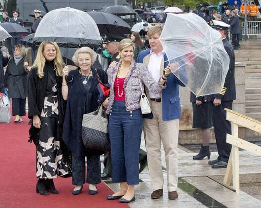 10-05-2017 Norway King Willem-Alexander and Queen Maxima and Princess Beatrix and Princess Mabel arrive for a lunch at the Royal Yacht, Norge, to celebrate the 80th birthdays of King Harald V and Queen Sonja in Oslo.  Copyright: xppe nieboerx