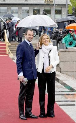 10-05-2017 Norway Royal guests arrive for a lunch at the Royal Yacht, Norge, to celebrate the 80th birthdays of King Harald V and Queen Sonja in Oslo. Prince Nikolaos and Princess Tatiana  Copyright: xppe nieboerx