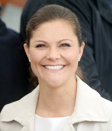 Bilder des Tages Swedish Princess Victoria attends a luncheon to celebrate King Harald V and Queen Sonja s 80th birthdays at the Royal Yacht Norway in Oslo on May 5, 2017.  LON20170510121 RUNExHELLESTAD