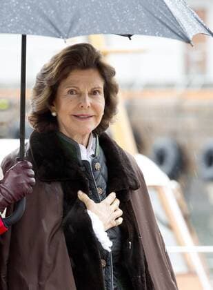 Bilder des Tages 10-05-2017 Norge Royals leaving the Royal Yacht, Norge, to celebrate the 80th birthdays of King Harald V and Queen Sonja in Oslo. Queen Silvia (c) PPE Nieboer Oslo Norway  Copyright: xppe nieboerx