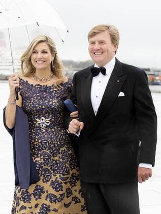 Bilder des Tages 10-05-2017 Norway Guests arrive fort he banquet at the Opera House to celebrate the 80th birthdays of King Harald V and Queen Sonja at Akershus Castle. King Willem-Alexander and Queen Maxima (c) PPE Nieboer OSLO NORWAY  Copyright: xPPE NIEBOERx