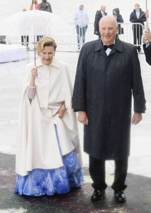Norwegian King Harald V and Queen Sonja attend a gala banquet to celebrate King Harald V and Queen Sonja s 80th birthdays at the Opera House in Oslo on May 5, 2017.  LON20170510140 RUNExHELLESTAD