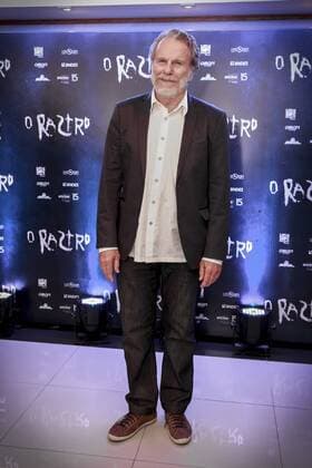 RIO DE JANEIRO, RJ - 10.05.2017: PRÉ ESTREIA DO FILME O RASTRO - Jonas Bloch, during the red carpet of the premiere of the film - O Rastro, national thriller starring Rafael Cardoso, Leandra Leal and directed by debutant director JC Feyer, at the Kinoplex of Shopping Rio Sul, Rio de Janeiro, RJ. x1318216x  AndréxHorta
