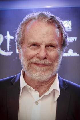 RIO DE JANEIRO, RJ - 10.05.2017: PRÉ ESTREIA DO FILME O RASTRO - Jonas Bloch, during the red carpet of the film premiere - O Rastro, national thriller starring Rafael Cardoso, Leandra Leal and directed by debutant director JC Feyer, at the Kinoplex of Shopping Rio Sul, Rio de Janeiro, RJ. x1318218x  AndréxHorta