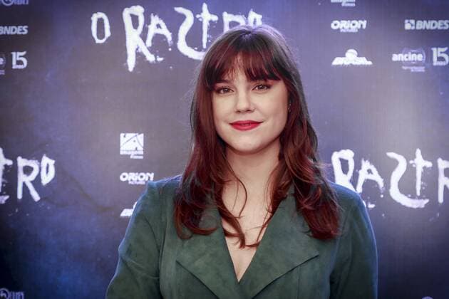RIO DE JANEIRO, RJ - 10.05.2017: PRÉ ESTREIA DO FILME O RASTRO - Alice Wegmann, during the red carpet of the premiere of the film - O Rastro, a national thriller starring Rafael Cardoso, Leandra Leal and directed by debutant director JC Feyer, at the Kinoplex of Shopping Rio Sul in Rio de Janeiro, RJ. x1318221x  AndréxHorta