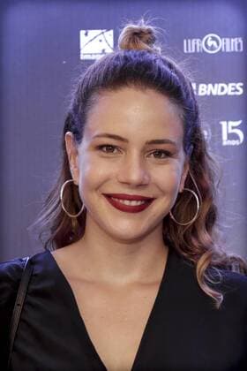 RIO DE JANEIRO, RJ - 10.05.2017: PRÉ ESTREIA DO FILME O RASTRO - Leandra, during the red carpet of the premiere of the film - O Rastro, national thriller starring Rafael Cardoso, Leandra Leal and directed by debutant director JC Feyer, at the Kinoplex Shopping Rio Sul, Rio de Janeiro, RJ. x1318233x  AndréxHorta