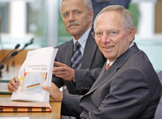 Wolfgang SCHÄUBLE , CDU , Bundesinnenminister , Federal Minister of the Interior. Berlin , 22.05.2006 , , , Berlin Deutschland Copyright: xLiesaxJohannssenx