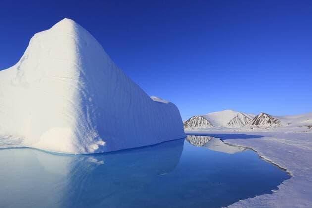 Iceberg, Baffinbay, Nunavut, Canada  acp81883 JohnxExMarriott