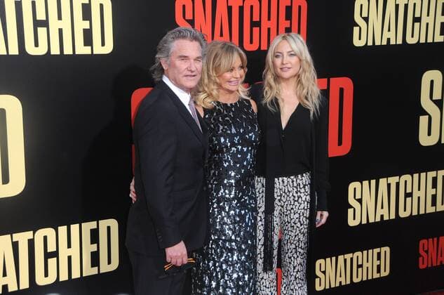 May 10, 2017 - Westwood, CA, United States - 10 May 2017 - Westwood, California - Kurt Russell, Goldie Hawn, Kate Hudson. World Premiere of Snatched held at Regency Village Theater in Westwood. Photo Credit: AdMedia Westwood United States - ZUMAa123 20170510_zaa_a123_061 Copyright: xBirdiexThompsonx