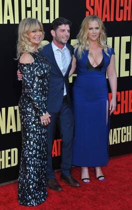 May 10, 2017 - Hollywood, California, U.S. - Goldie Hawn, Jonathan Levine, Amy Schumer attends The Los Angeles Premiere of Snatched held at the Regency Village Theater in Westwood, California on May 10, 2017. 2017 Hollywood U.S. - ZUMAl86_ 20170510_zaf_l86_060 Copyright: xDavexLongendykex
