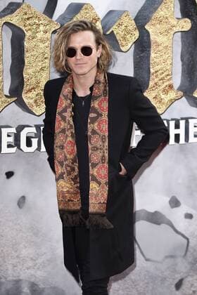 Dougie Poynter bei der Premiere des Kinofilms King Arthur: Legend of the Sword im Empire Leicester Square. London, 10.05.2017 Dougie Poynter  Foto:xS.xVasx xFuturexImage