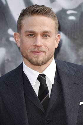 Charlie Hunnam bei der Premiere des Kinofilms King Arthur: Legend of the Sword im Empire Leicester Square. London, 10.05.2017 Charlie Hunnam  Foto:xS.xVasx xFuturexImage