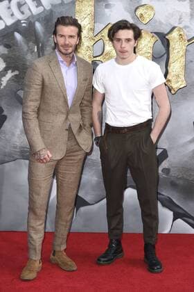 David Beckham mit Sohn Brooklyn Beckham bei der Premiere des Kinofilms King Arthur: Legend of the Sword im Empire Leicester Square. London, 10.05.2017 David Beckham mit Sohn Brooklyn Beckham  Foto:xS.xVasx xFuturexImage