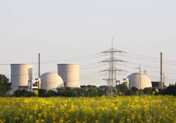 Kernkraftwerk Biblis . Das Kraftwerk wird von der RWE betrieben. Biblis , 30.04.2007 , Â Biblis Deutschland Copyright: xUtexGrabowskyx