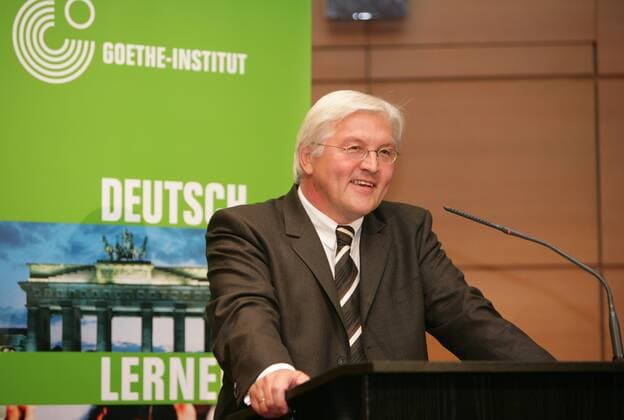 Wiedereroeffnung Goethe-Institut in Paris . Rede von Bundesaussenminister Frank Walter STEINMEIER . Frankreich . Reopening of the Goethe Institut in Paris . Speech of Frank Walter STEINMEIER , Federal Minister for Foreign Affairs of Germany . France . 04.10.2007 , Paris Frankreich Copyright: xThomasxKoehlerx