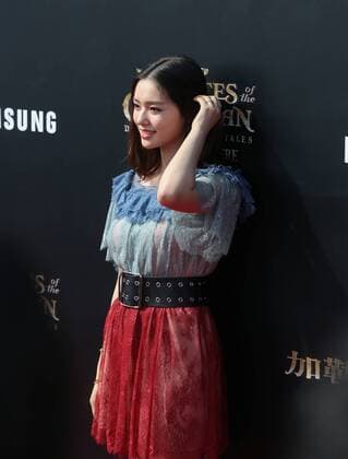 (170511) -- SHANGHAI, May 11, 2017 -- Actress Lin Yun attends the global premiere of Hollywood film Pirates of the Caribbean: Dead Men Tell No Tales , in Shanghai, China, May 11, 2017. ) (wyl) CHINA-SHANGHAI-PREMIERE-PIRATES OF THE CARIBBEAN (CN) DingxTing 