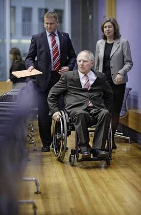 Wolfgang SCHAEUBLE , CDU , Bundesinnenminister , in der Bundespressekonferenz . Berlin , Deutschland . Wolfgang SCHAEUBLE , CDU , Federal Minister of the Interior of Germany . Berlin , Germany . 31.10.2008 , , , Berlin DEU Deutschland Copyright: xThomasxTrutschelx