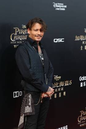 SHANGHAI, CHINA - MAY 11: American actor Johnny Depp attends the premiere of film Pirates of the Caribbean: Dead Men Tell No Tales at Shanghai Disneyland Park on May 11, 2017 in Shanghai, China.  Copyright: xVCGx CFP111100348162
