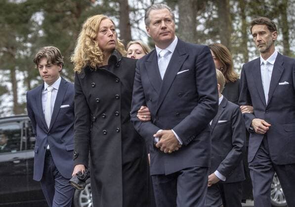 Funeral of Niclas Silfverschiöld 2017-05-11 Christina de Suede;Hans De Geer Sollebrunn Sweden  516249