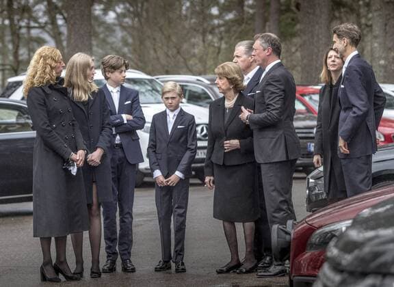 Funeral of Niclas Silfverschiöld 2017-05-11 Christina de Suede;Princesse Desiree de Suede;Hans De Geer;Carl Silfverschiold (Desiree de Suede s son) Sollebrunn Sweden  516249
