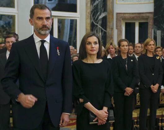 11-05-2017 Spain Queen Letizia and King Felipe and Princess Cristina and Princess Elena and King Juan Carlos and Queen Sofia during the ceremony for the late Princess Alicia de Borbon-Parma and Habsburgo-Lorena, Infanta de Espana, Princess Bourbon-Two Sicilies, widow of Alfonso de Borbon y Borbon at the Royal palace in Spain. No Spain  Copyright: xPPE xTHORTONx