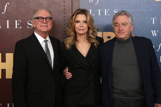 May 11, 2017 - New York, N.Y, USA - BARRY LEVINSON, MICHELLE PFEIFFER , ROBERT DE NIRO attend the HBO Films presentation of The Wizard of Lies New York Premiere.The Museum of Modern Art- NYC.May 11, 2017.Photos by , Globe Photos Inc. New York USA - ZUMAms4_ 20170511_zaa_ms4_008 Copyright: xSoniaxMoskowitzx