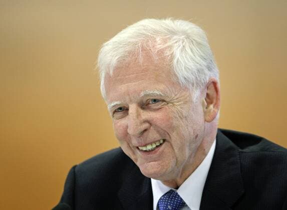 Harald zur HAUSEN , Nobelpreistraeger fuer Medizin 2008 . Berlin , Deutschland . Harald zur HAUSEN , nobel prize winner in Physiology or Medicine 2008. Berlin , Germany . 09.10.2008 , , , Berlin DEU Deutschland Copyright: xThomasxTrutschelx