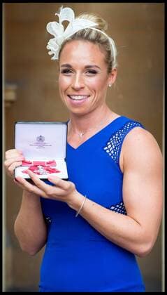 . 12 05 2017. London, United Kingdom. Investitures at Buckingham Palace. Susannah Townsend, hockey player awarded an MBE by the Duke of Cambridge at the Investiture ceremony at Buckingham Palace.  xPetexMaclainex xi-Imagesx IIM-15106-0042