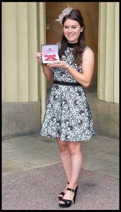 . 12 05 2017. London, United Kingdom. Investitures at Buckingham Palace. Laura Unsworth, hockey player awarded an MBE by the Duke of Cambridge at the Investiture ceremony at Buckingham Palace.  xPetexMaclainex xi-Imagesx IIM-15106-0048