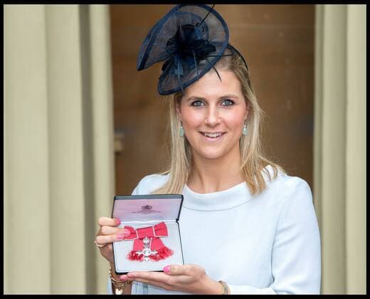 . 12 05 2017. London, United Kingdom. Investitures at Buckingham Palace. Georgina Twigg, hockey player awarded an MBE by the Duke of Cambridge at the Investiture ceremony at Buckingham Palace.  xPetexMaclainex xi-Imagesx IIM-15106-0052