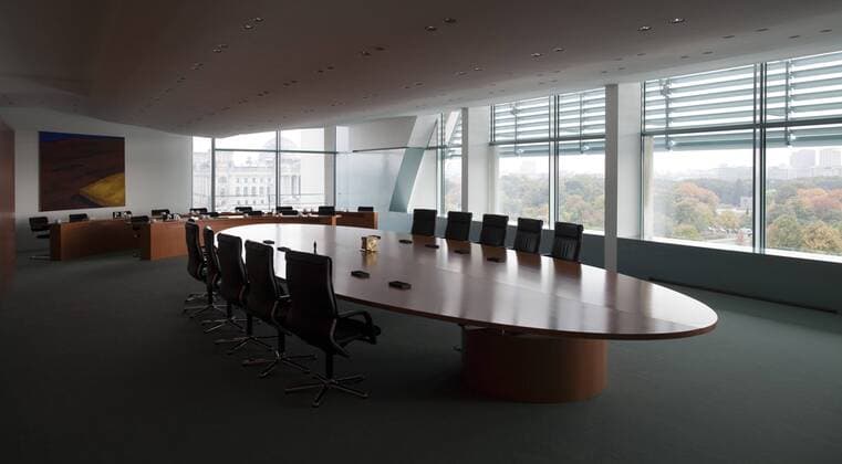 Kabinettsaal des Bundeskanzleramtes . Berlin . 12.10.2010 . Bundeskanzleramt , Kanzleramt Cabinet Room of the Federal Chancellery . Berlin . 12.10.2010 . Federal Chancellery Berlin DEU Deutschland Copyright: xThomasxImox