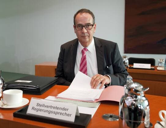 Georg Streiter, neuer stellvertretender Regierungssprecher, bei seiner ersten Kabinettsitzung. Berlin, 14.09.2011, Berlin Deutschland Copyright: xThomasxKoehlerx