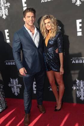 Billy Reilich und Ashlee Lian, die beiden Schauspieler bei der What Happens at the Abbey Serien Premiere am 14.05.2017 in Los Angeles What Happens at the Abbey (E!) TV Series Los Angeles Premiere, 2017 