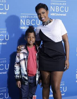 David Otunga Jr, and Jennifer Hudson arrive on the red carpet at the 2017 NBCUniversal Upfront at Radio City Music Hall on May 15, 2017 in New York City.  NYP20170515157 JOHNxANGELILLO