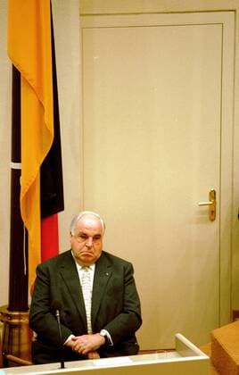 Altbundeskanzler Helmut Kohl, CDU, im Bonner Wasserwerk im Oktober, Bonn den 01.10.1998 , Bonn Deutschland Copyright: xNicolexMaskusx